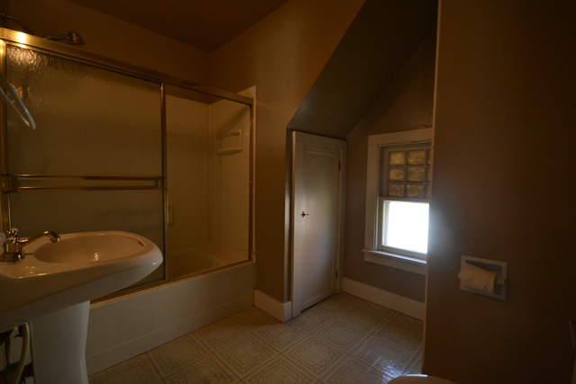 539 S Union St, Aurora, IL 60505 photo 13