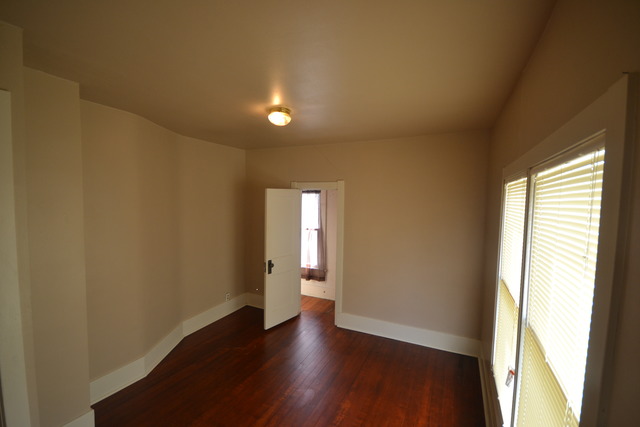 539 S Union St, Aurora, IL 60505 photo 8