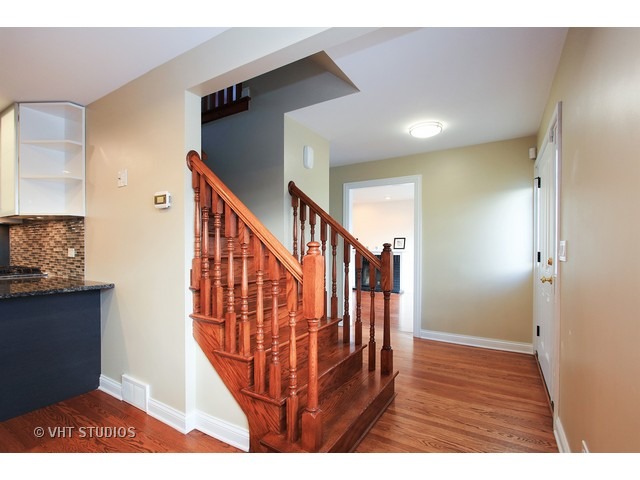 1430 Hackberry Rd, Deerfield, IL 60015 photo 3