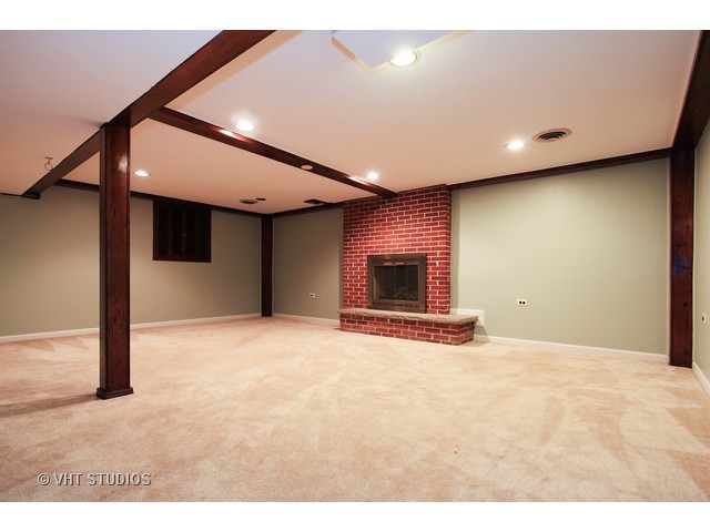 1430 Hackberry Rd, Deerfield, IL 60015 photo 8