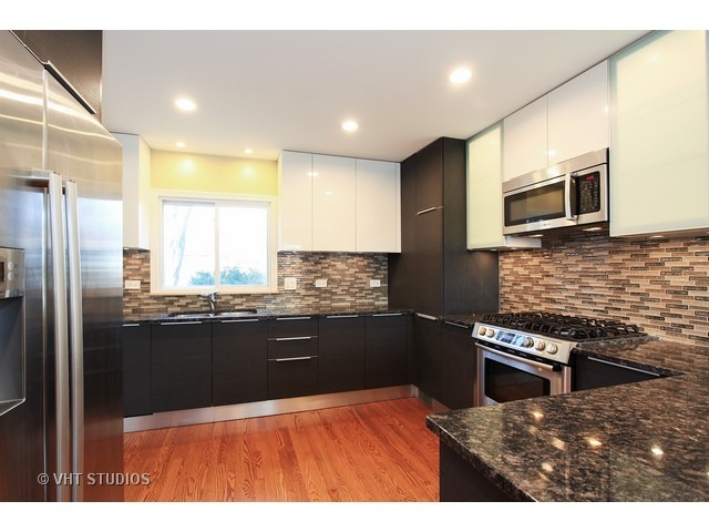1430 Hackberry Rd, Deerfield, IL 60015 photo 5