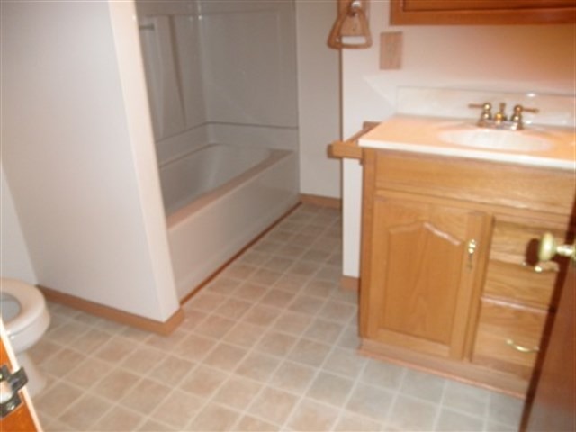 310 Hennepin St, Mark, IL 61340 photo 8