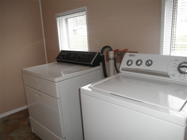 310 Hennepin St, Mark, IL 61340 photo 7