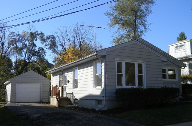 777 Orange St, Elgin, IL 60123 photo 11