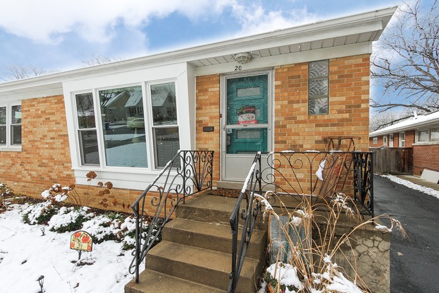 20 N Maple St, Mount Prospect, IL 60056 photo 3
