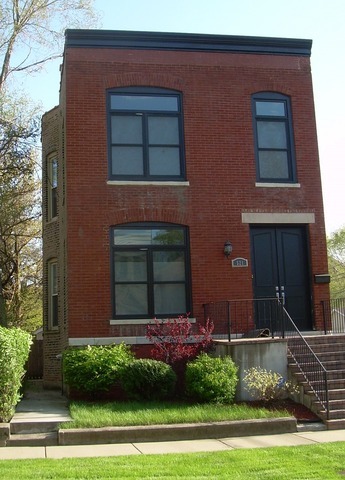 521 E 44th Pl, Chicago, IL 60653 photo 1