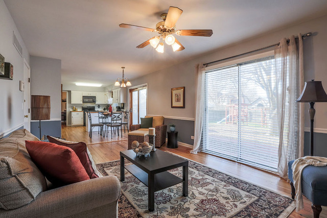 1709 Clyde Dr, Naperville, IL 60565 photo 6