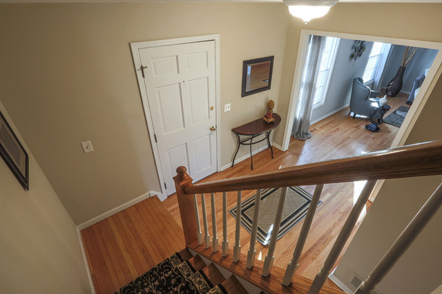 1709 Clyde Dr, Naperville, IL 60565 photo 14