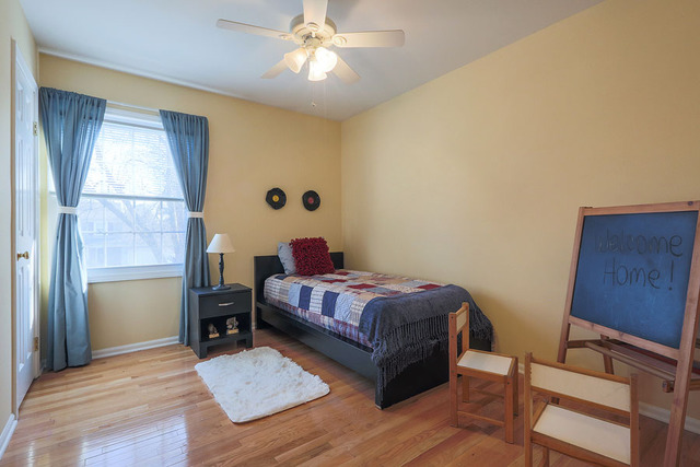 1709 Clyde Dr, Naperville, IL 60565 photo 20
