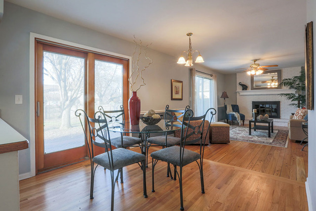 1709 Clyde Dr, Naperville, IL 60565 photo 7