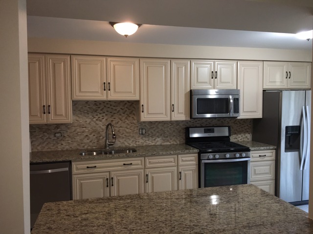 705 Clearwater Ct, Wheeling, IL 60090 photo 4