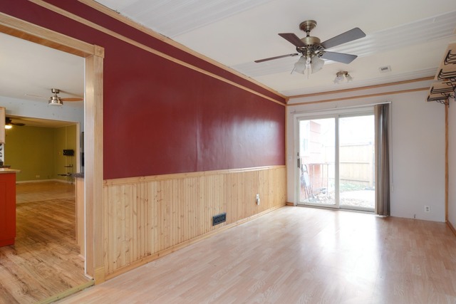 115 E Dennis Rd, Wheeling, IL 60090 photo 3