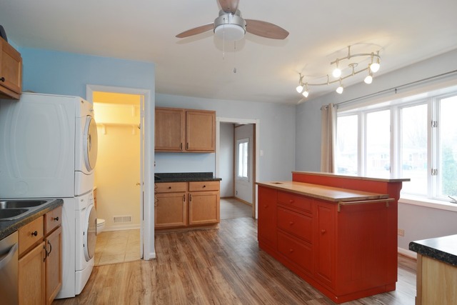 115 E Dennis Rd, Wheeling, IL 60090 photo 5