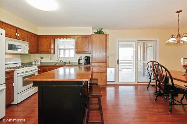 2704 Frank Turk Dr, Plainfield, IL 60586 photo 3