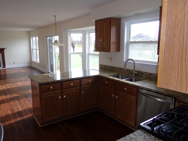1351 Windgate Ct, Bartlett, IL 60103 photo 4