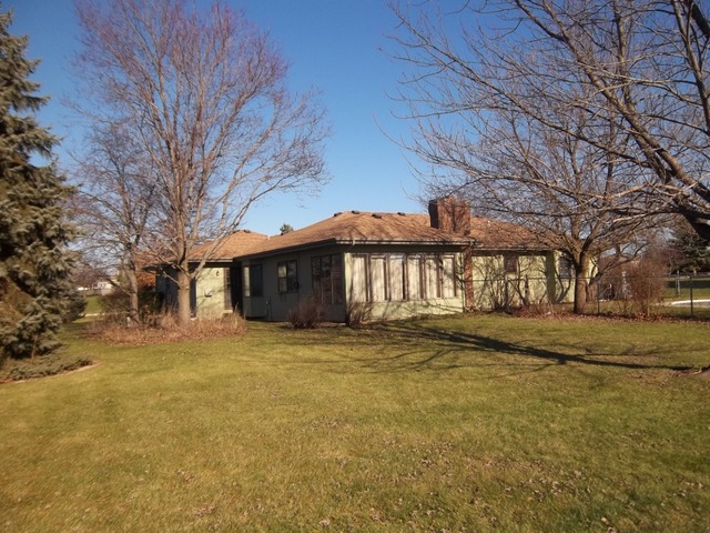 1801 W Edward Ct, Mchenry, IL 60051 photo 2