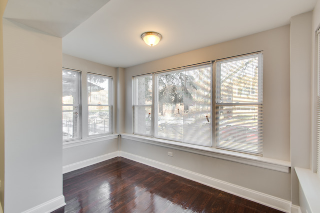 7718 S Constance Ave, Chicago, IL 60649 photo 2