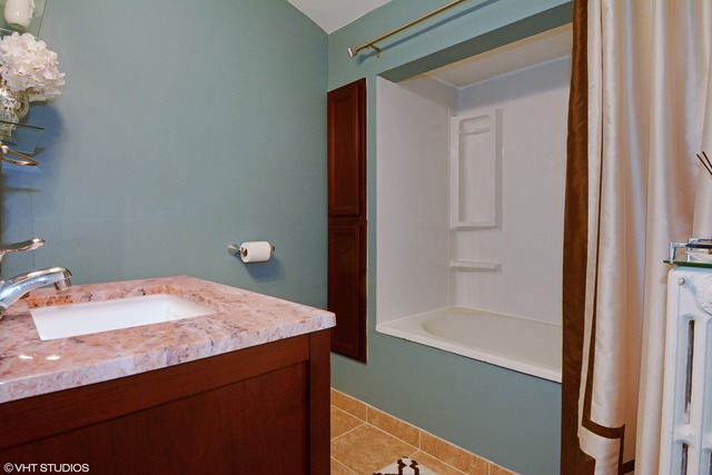 64 S Fordham Ave, Aurora, IL 60506 photo 14