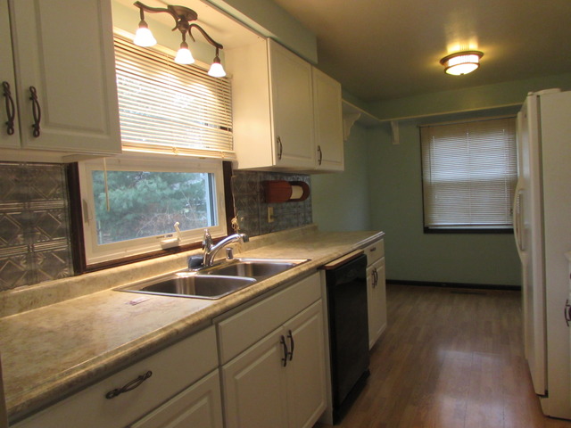 6295 E Flora St, Kankakee, IL 60901 photo 8