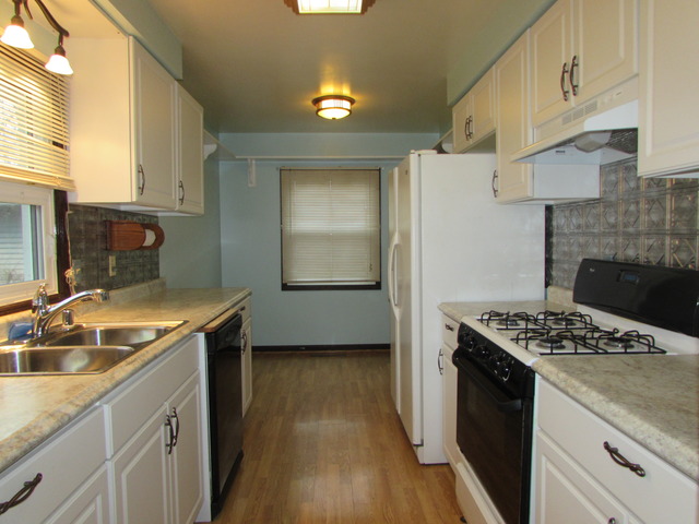 6295 E Flora St, Kankakee, IL 60901 photo 5