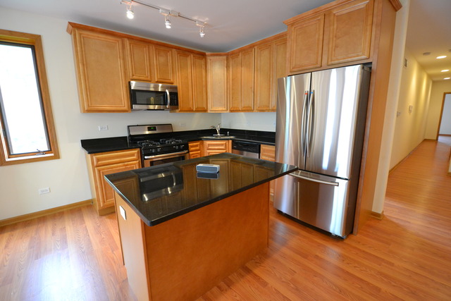 719 E 41st St #1, Chicago, IL 60653 photo 4