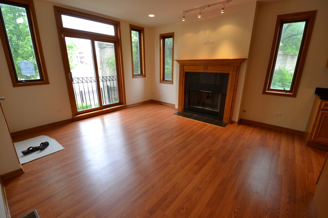 719 E 41st St #1, Chicago, IL 60653 photo 2