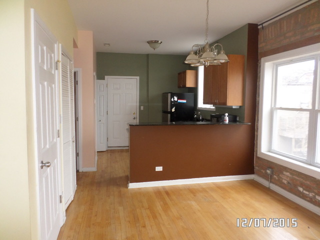 964 E 62nd St #2A, Chicago, IL 60637 photo 3
