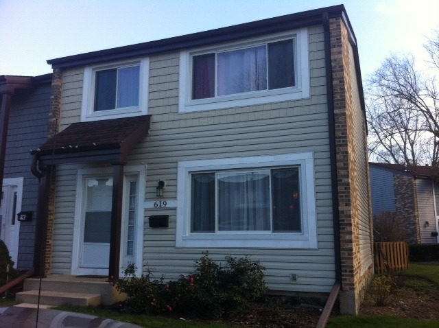 619 Westwood Ct, Wheeling, IL 60090 photo 1