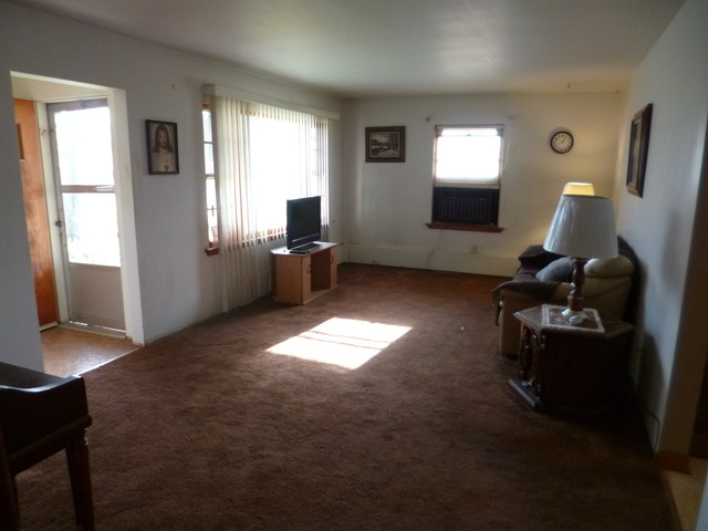 3642 Emerald Ave, Steger, IL 60475 photo 4