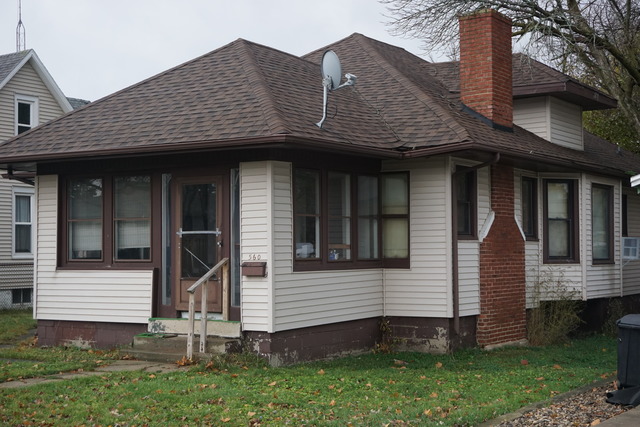 560 Henry St, Kankakee, IL 60901 photo 1