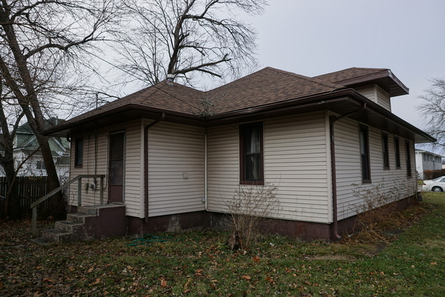 560 Henry St, Kankakee, IL 60901 photo 3