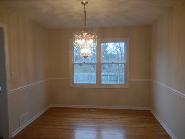 921 Pear Tree Ln, Wheeling, IL 60090 photo 3