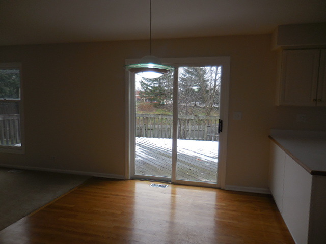921 Pear Tree Ln, Wheeling, IL 60090 photo 7