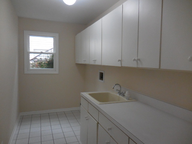 921 Pear Tree Ln, Wheeling, IL 60090 photo 15