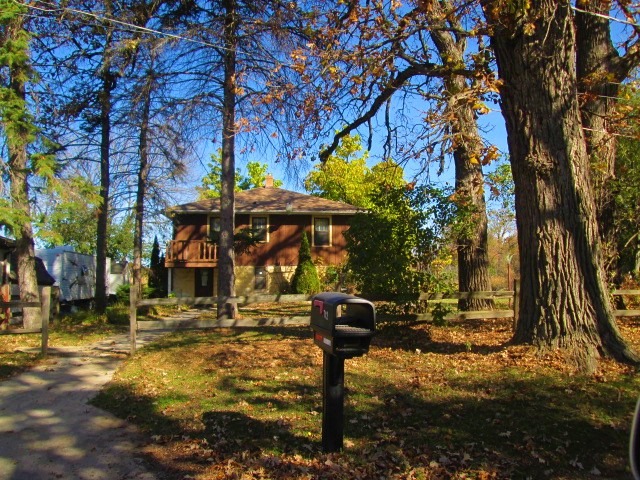 712 Fossil Dr, Ingleside, IL 60041 photo 1