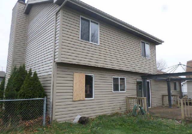 1860 Fulton Ln, Hanover Park, IL 60133 photo 3