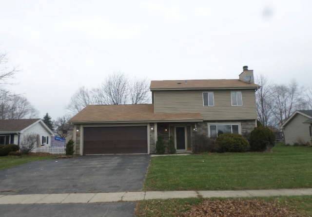 1860 Fulton Ln, Hanover Park, IL 60133 photo 2
