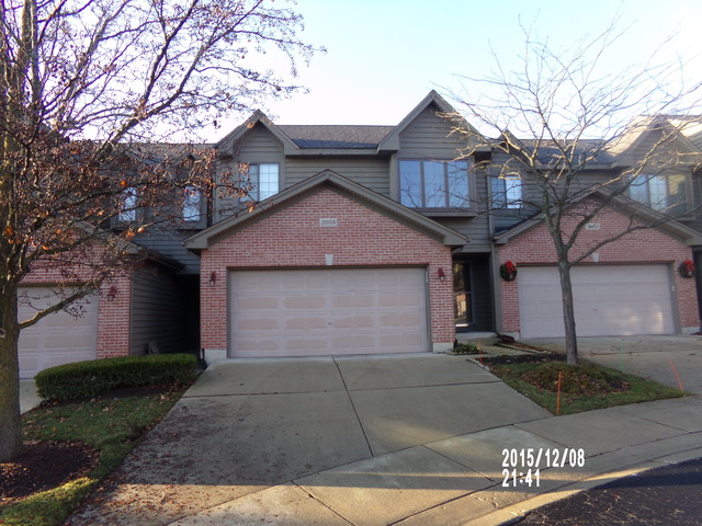 2058 Jeffrey Ct, Elgin, IL 60123 photo 1