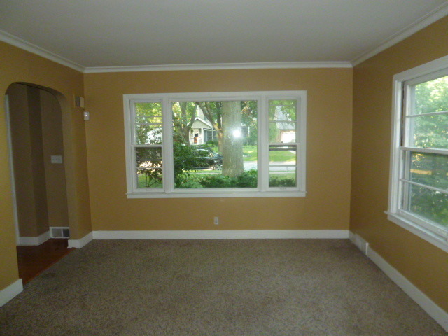 357 S Wright St, Naperville, IL 60540 photo 2
