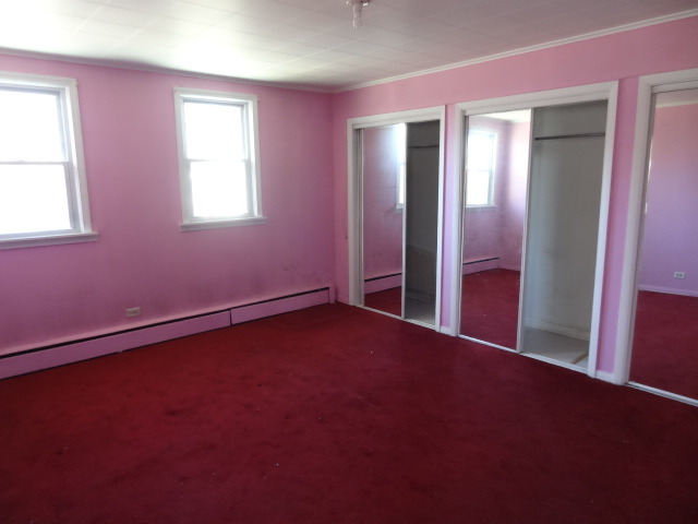 559 Brook St, Elgin, IL 60120 photo 9