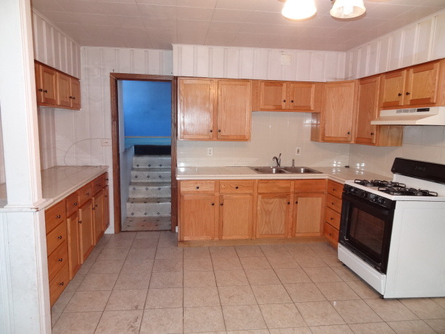 559 Brook St, Elgin, IL 60120 photo 6
