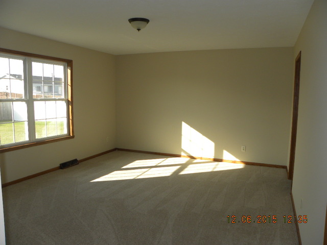 10908 Meadowsweet Ln, Roscoe, IL 61073 photo 5