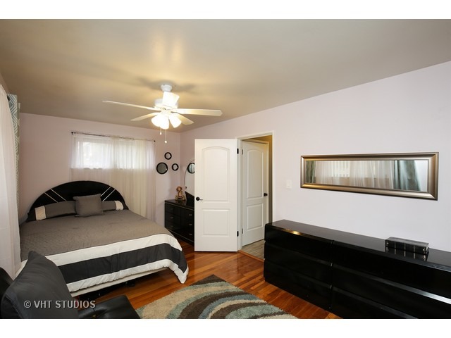 1628 Pitner Ave, Evanston, IL 60201 photo 7