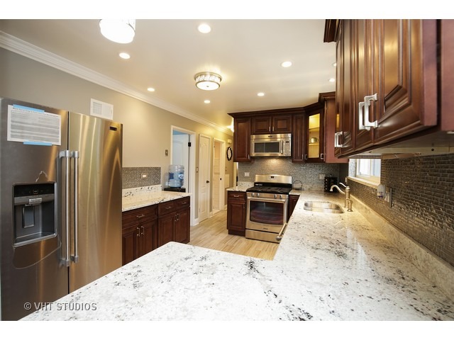 1628 Pitner Ave, Evanston, IL 60201 photo 6