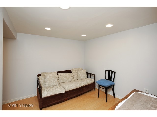 1628 Pitner Ave, Evanston, IL 60201 photo 13