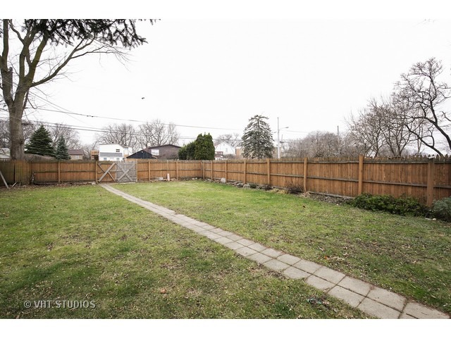 1628 Pitner Ave, Evanston, IL 60201 photo 20