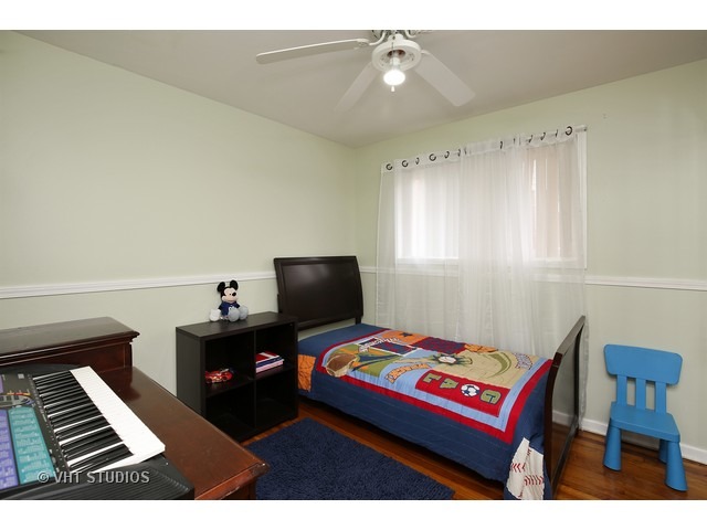 1628 Pitner Ave, Evanston, IL 60201 photo 10