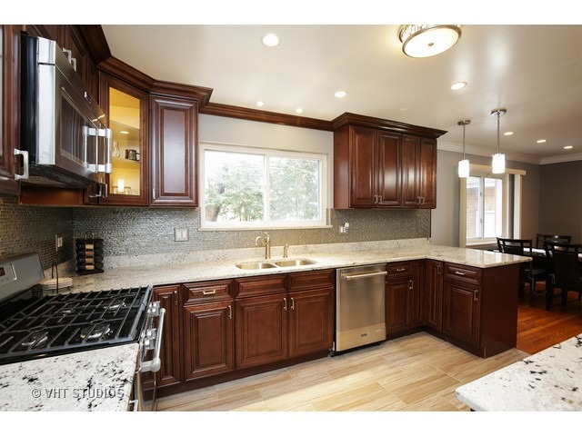 1628 Pitner Ave, Evanston, IL 60201 photo 5