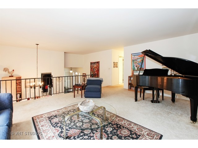 1207 Westhaven Dr, Wheaton, IL 60189 photo 3