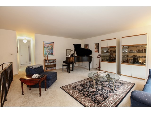 1207 Westhaven Dr, Wheaton, IL 60189 photo 4